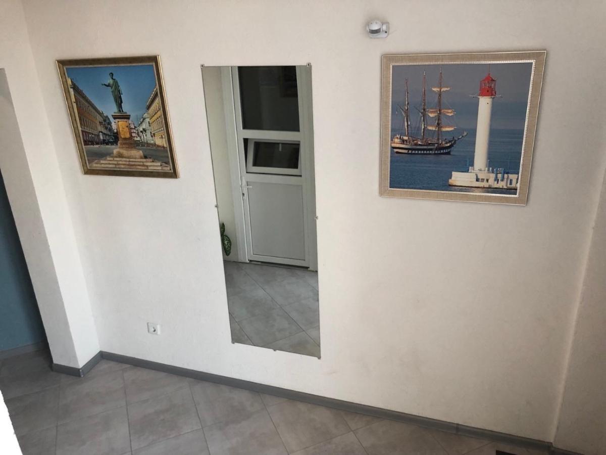 Апартаменти Біля Моря Odessa Ngoại thất bức ảnh